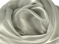 Šál 70X170 cm s strieborným kovovým leskom 